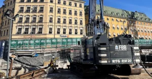 Vi vill rikta ett särskilt tack till Skanska Sverige och Stockholm stad för ett fortsatt förtroende av det pågående grundläggningsarbetet, för anläggande av nya Slussen i Stockholm.